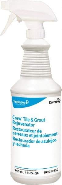 Diversey - 32 oz Spray Bottle Liquid Bathroom Cleaner - Unscented Scent, Tubs, Tile, Showers & Grout - Eagle Tool & Supply