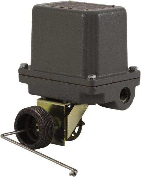 Square D - 4 NEMA Rated, DPST-DB, Float Switch Pressure and Level Switch - 575 VAC, Line-Load-Load-Line Terminal - Eagle Tool & Supply