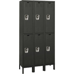 Horizontal Locker: Latch