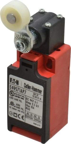 Eaton Cutler-Hammer - SPDT, NC/NO, 240 VAC, 30 VDC, Screw Terminal, Roller Lever Actuator, General Purpose Limit Switch - 4, 13, 4X, 6P NEMA Rating, IP65 IPR Rating, Screw Mount - Eagle Tool & Supply