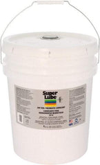 Synco Chemical - 5 Gal Pail, Air Tool Oil - -40°F to 450° - Eagle Tool & Supply