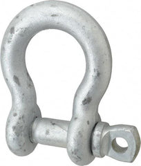 Made in USA - 1" Nominal Chain Size, 8.5 Ton Carbon Steel Screw Anchor Shackle - 1" Diam, 1-1/8" Pin Diam, 3-3/4" High x 1-11/16" Wide Inside Jaw, 2-1/2" Inside Width, 2-3/8" Max Body Thickness - Eagle Tool & Supply