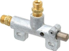 Heinrich - 1/4" NPS Three Way Air Valve - 1/4" NPT Inlet, 0.25" NPT Outlet, Plunger Button/Spring Acuator - Eagle Tool & Supply