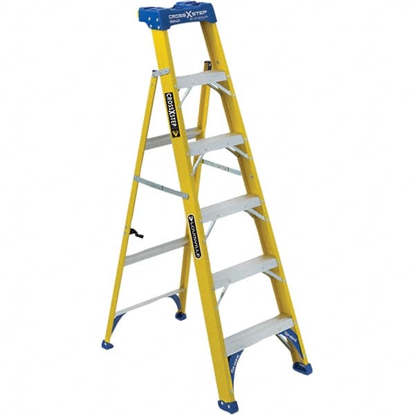 Louisville - 3 Steps, 4' High, Type I Rating, Fiberglass Step Ladder - Eagle Tool & Supply