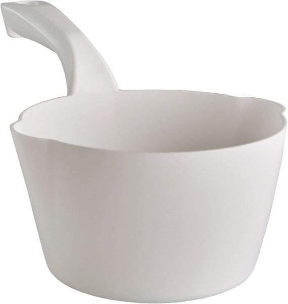 Remco - 32 oz White Polypropylene Round Bottom Scoop - 6.8" Wide x 5.3" Deep Bowl, 5-1/2" Handle Length, 11.6" OAL - Eagle Tool & Supply