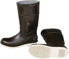 Dunlop Protective Footwear - Men's Size 6 Medium Width Plain Knee Boot - Brown, PVC Upper, 15" High, Chemical Resistant - Eagle Tool & Supply