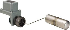 Square D - 4 NEMA Rated, DPST, Float Switch Pressure and Level Switch - 575 VAC, Line-Load-Load-Line Terminal - Eagle Tool & Supply