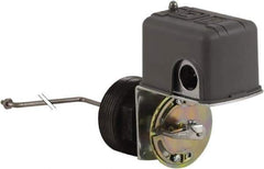 Square D - 4 NEMA Rated, DPST, Float Switch Pressure and Level Switch - 575 VAC, Line-Load-Load-Line Terminal - Eagle Tool & Supply