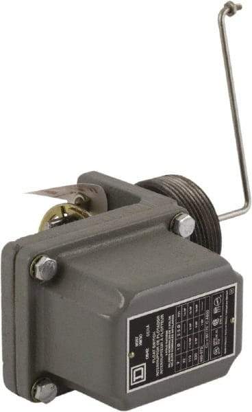 Square D - 4 NEMA Rated, DPST, Float Switch Pressure and Level Switch - 575 VAC, Line-Load-Load-Line Terminal - Eagle Tool & Supply