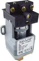 Square D - SPDT, 3 to 150 psi, Electromechanical Pressure and Level Switch - Adjustable Pressure, 120 VAC at 6 Amp, 125 VDC at 0.22 Amp, 240 VAC at 3 Amp, 250 VDC at 0.27 Amp, 1/4 Inch Connector, Screw Terminal, For Use with 9012G - Eagle Tool & Supply