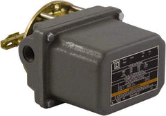 Square D - 7 and 9 NEMA Rated, DPST-DB, Float Switch Pressure and Level Switch - 575 VAC, Line-Load-Load-Line Terminal - Eagle Tool & Supply