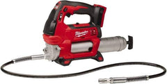 Milwaukee Tool - 10,000 Max psi, Flexible Battery-Operated Grease Gun - 14 oz Capacity, 31 Strokes per oz, Includes Grease Gun, Gauge Hose Assembly & Coupler - Eagle Tool & Supply