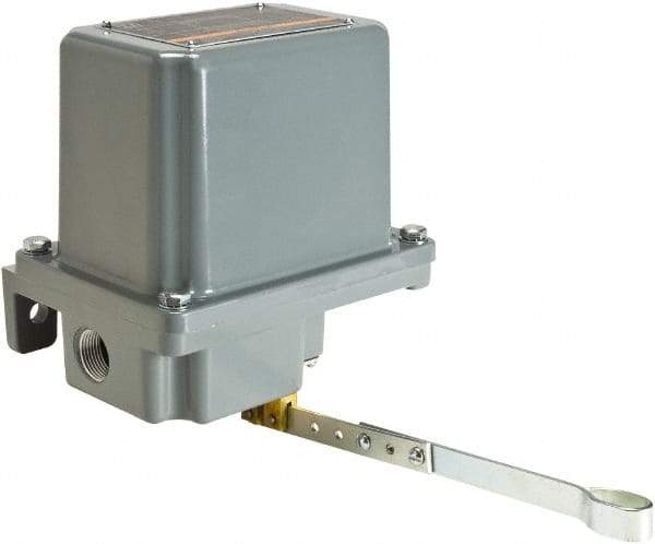 Square D - 4 NEMA Rated, DPST, Float Switch Pressure and Level Switch - 575 VAC, Line-Load-Load-Line Terminal - Eagle Tool & Supply