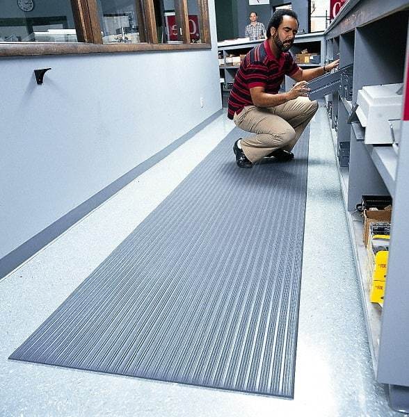 Wearwell - 5' Long x 3' Wide, Dry Environment, Anti-Fatigue Matting - Gray, Vinyl with Vinyl Sponge Base, Rounded on 4 Sides - Eagle Tool & Supply