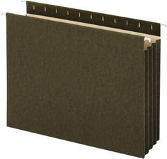 UNIVERSAL - 8-1/2 x 11", Letter Size, Standard Green, Hanging File Folders with Box Bottom - 11 Point Stock - Eagle Tool & Supply