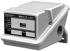 Ashcroft - 15 to 100 psi Adjustable Range, 1,000 Max psi, Watertight Dual Setpoint - 1/4 Thread - Eagle Tool & Supply