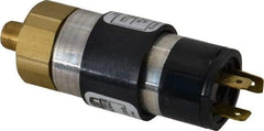 United Electric Controls - 1,500 Max psi, Compact Cylindral Pressure Switch - 1/8 Thread - Eagle Tool & Supply