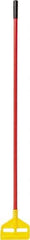 Rubbermaid - 60" Standard Fiberglass Clamp Jaw Mop Handle - 1" Mop Head Band, Plastic Connector, Use with Wet Mops - Eagle Tool & Supply