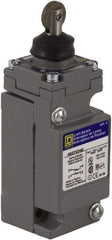 Square D - SPDT, NC/NO, 600 Volt Screw Terminal, Roller Plunger Actuator, General Purpose Limit Switch - 1, 2, 4, 6, 12, 13, 6P NEMA Rating, IP67 IPR Rating - Eagle Tool & Supply