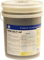 Master Fluid Solutions - Trim SOL nd, 5 Gal Pail Cutting & Grinding Fluid - Water Soluble, For Cutting, Grinding - Eagle Tool & Supply