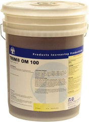 Master Fluid Solutions - Trim OM 100, 5 Gal Pail Cutting & Grinding Fluid - Straight Oil, For Cutting, Grinding - Eagle Tool & Supply