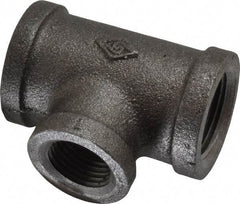 B&K Mueller - Size 3/4 x 1/2", Class 150, Malleable Iron Black Pipe Reducing Tee - 150 psi, Threaded End Connection - Eagle Tool & Supply