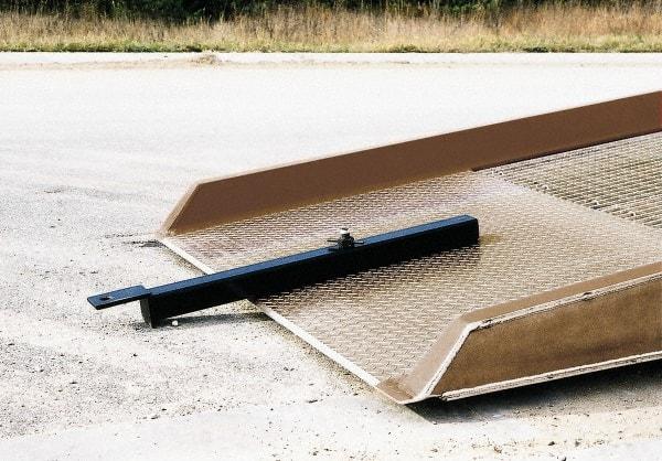 Vestil - Riser & Ramp Accessories Type: Tow Hitch Option - Eagle Tool & Supply