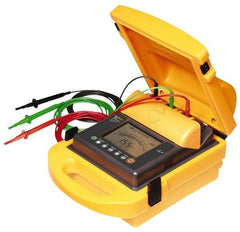 Fluke - Digital LCD Display, 2,000,000 Megohm Electrical Insulation Resistance Tester & Megohmmeter - 5,000 VDC Max Test Voltage, Powered by 12V Lead-Acid Battery - Eagle Tool & Supply