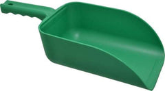 Remco - 82 oz Green Polypropylene Flat Bottom Scoop - 5.9" Wide x 3.3" Deep Bowl, 4-1/2" Handle Length, 15.1" OAL - Eagle Tool & Supply