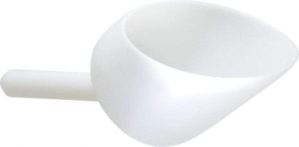 Bel-Art - 32 oz White Polyethylene Round Bottom Scoop - 4.9" Wide x 5-1/2" Deep Bowl, 5" Handle Length, 10" OAL - Eagle Tool & Supply