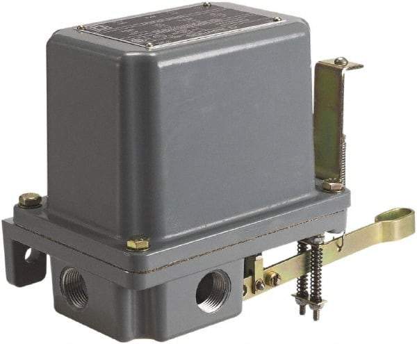 Square D - 7 and 9 NEMA Rated, DPST-DB, Float Switch Pressure and Level Switch - 575 VAC, Line-Load-Load-Line Terminal - Eagle Tool & Supply