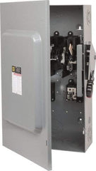 Square D - 200 Amp, 240 VAC, 250 VDC, 2 Pole Fused Safety Switch - NEMA 1, 15 hp at 240 VAC (Single Phase), 60 hp at 240 VAC, 40 hp at 250 VDC (Triple Phase), DPST Contact Form - Eagle Tool & Supply