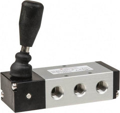 PRO-SOURCE - 1/4" NPT Manual Mechanical Valve - 5-Way, 3 Position, Lever/Detent, 0.98 CV Rate & 127.98 Max psi - Eagle Tool & Supply