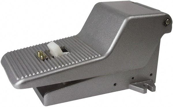 PRO-SOURCE - 1/4" NPT Manual Mechanical Valve - 5-Way, 2 Position, Foot Pedal/Manual, 0.65 CV Rate & 127.98 Max psi - Eagle Tool & Supply