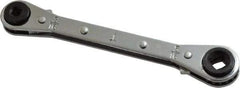Proto - 1/4" & 3/16" Sq x 3/8" & 5/16" Sq 4 Point 4 in 1 Reversible Ratcheting Box Wrench - Double End, 5-1/2" OAL, Steel - Eagle Tool & Supply