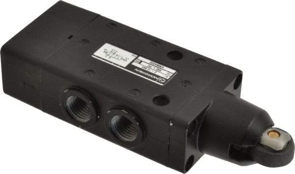 Norgren - 0.98 CV Rate, 1/4" NPT Inlet 5/2 Super Mechanical Valve - 1/4" NPT Inlet, Packed Spool Valve, Roller Actuator - Eagle Tool & Supply
