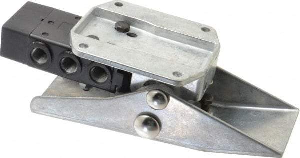 Norgren - 1/4" NPT Packed Spool Valve - 4-Way, Pedal Type, Spring Activation & 0.98 CV Rate - Eagle Tool & Supply